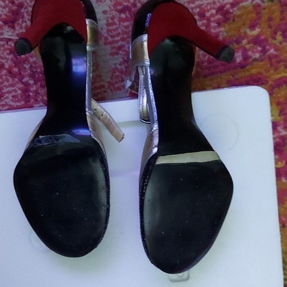 Oh...Deer! Jamocha Black Sequin Red Suede heel - Picture 7 of 10